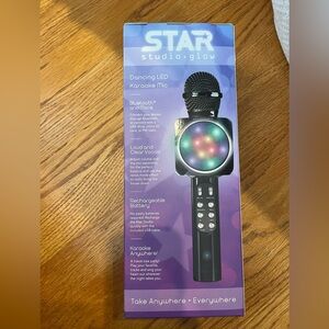 Star Studio Glow Karaoke Microphone with LED Lights
NEW